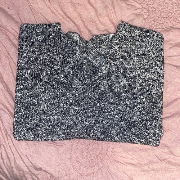 Express quarter sleeve sweater - Picture 3 of 7